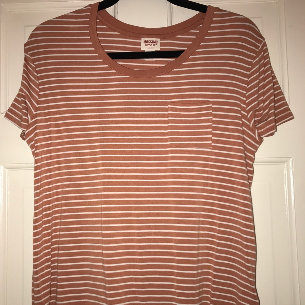 tshirt with frocket
